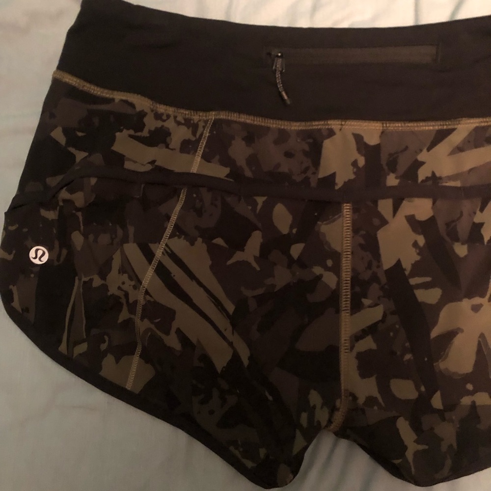 Lulu lemon speed up short